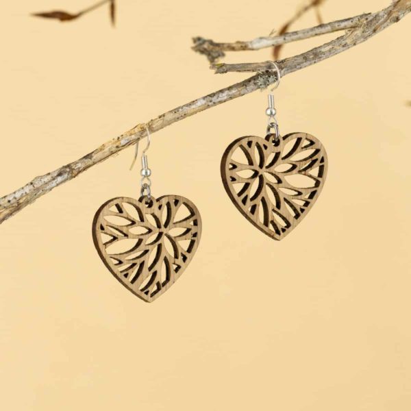 Boucles d'oreilles en bois de chêne, Cœur Fleur Tiffany – Image 2
