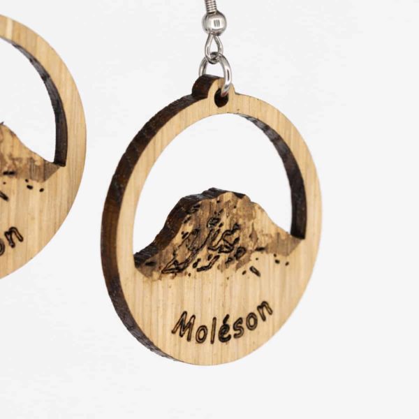 Boucles d'oreilles en bois de chêne, Moléson Gravé – Image 4