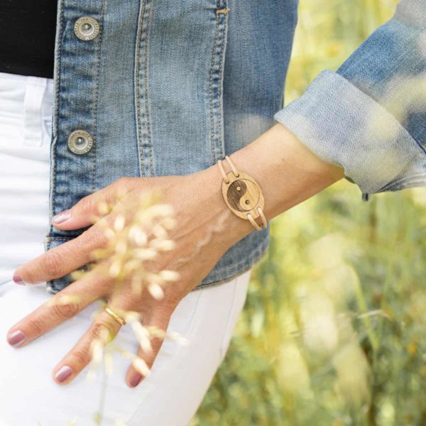 Bracelet en bois de chêne, Yin et Yang – Image 2