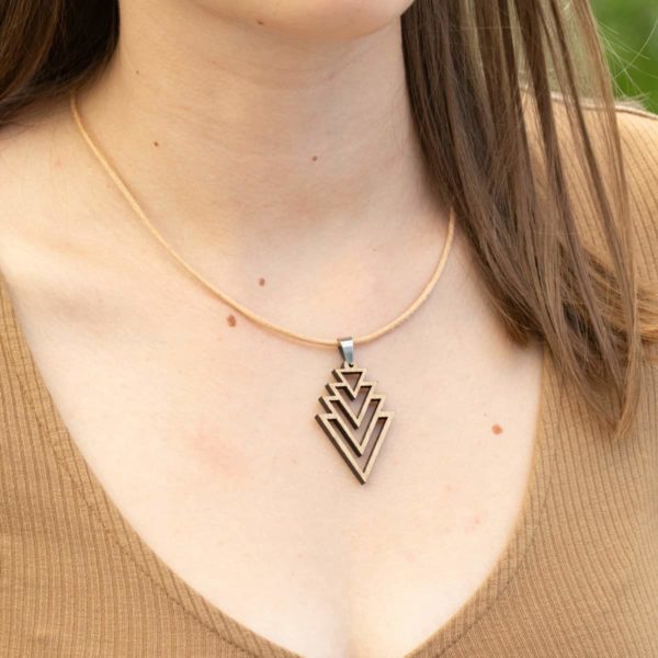 Pendentif en bois de chêne, Triangles – Image 5