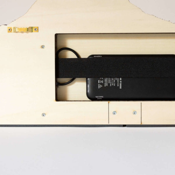 Tableau LED sans fil, 220x560 mm, gravure Moléson sur bois – Image 9