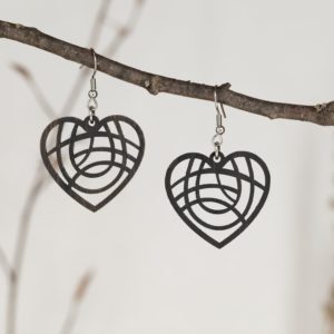 Boucles d'oreilles en bois de chêne ébonisées, Cœur Tiffany