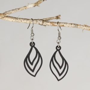 Boucles d'oreilles en bois de chêne ébonisées, Feuille Triple